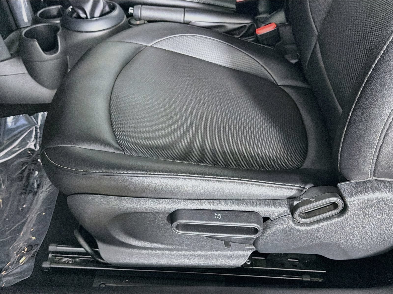 Used 2018 MINI Cooper Convertible FWD image 18