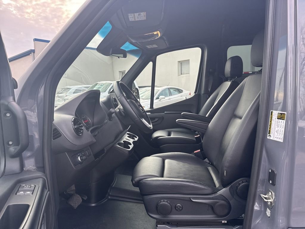 Used 2022 Mercedes-Benz Sprinter 2500 video 2