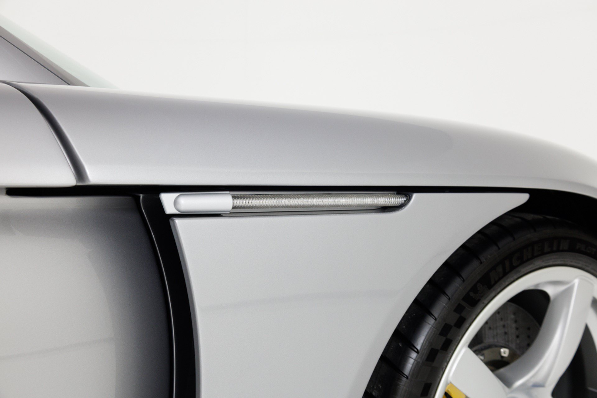 Used 2004 Porsche Carrera GT RWD image 67
