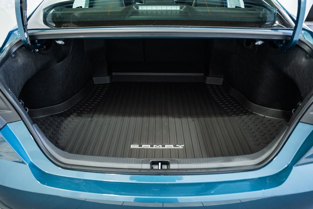 New 2026 Toyota Camry SE image 9