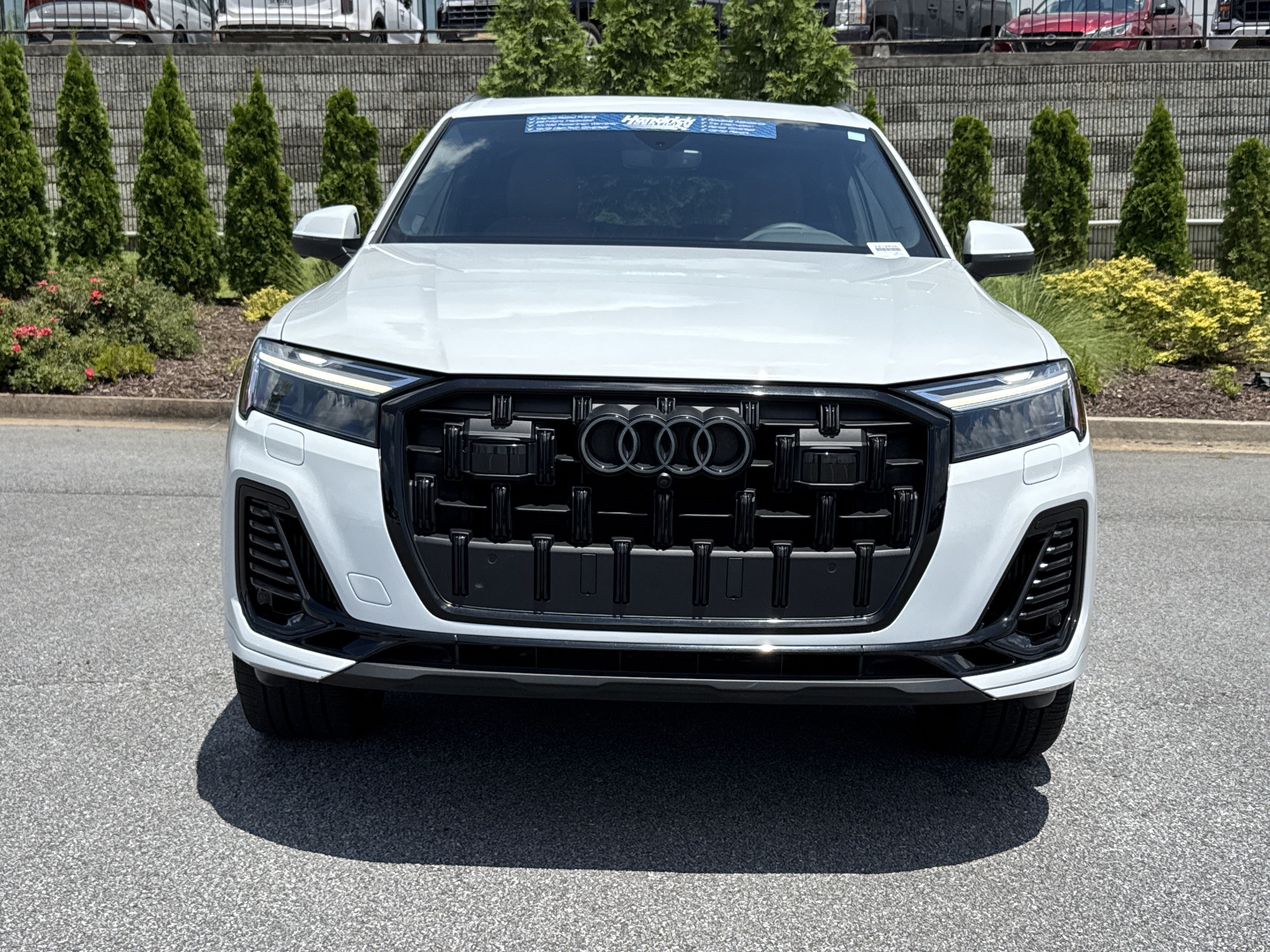 Used 2025 Audi Q7 3.0T Premium Plus w/ Premium Plus Package AWD/4WD image 3