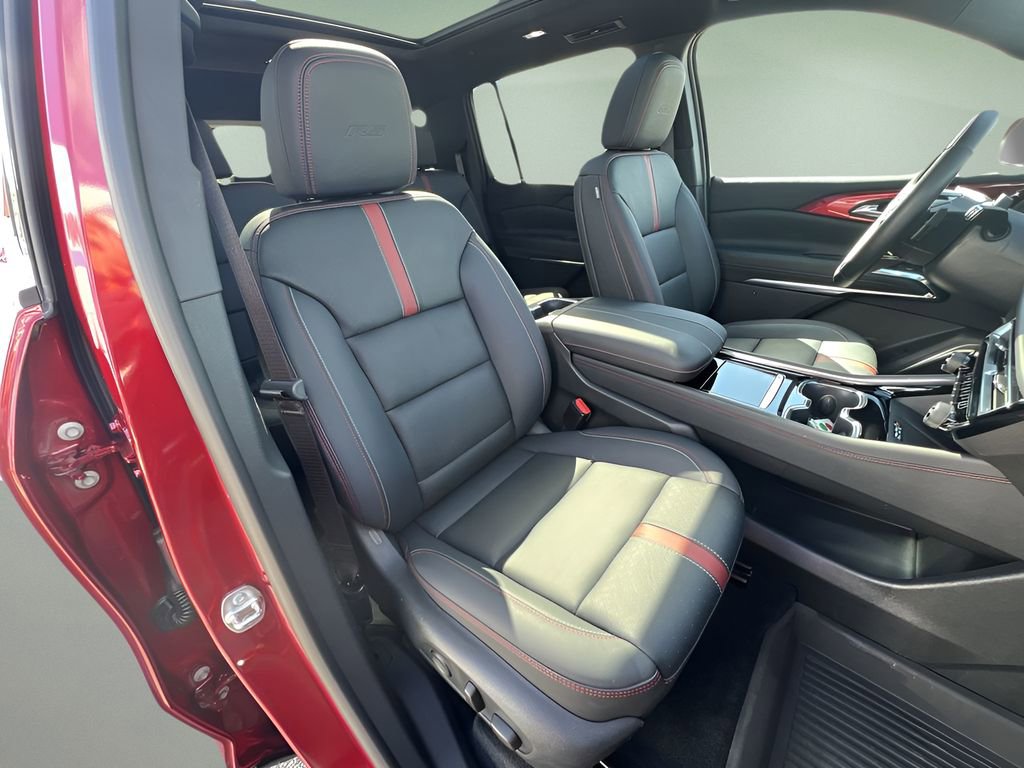 Certified 2024 Chevrolet Traverse RS w/ LPO, Floor Liner Package image 29