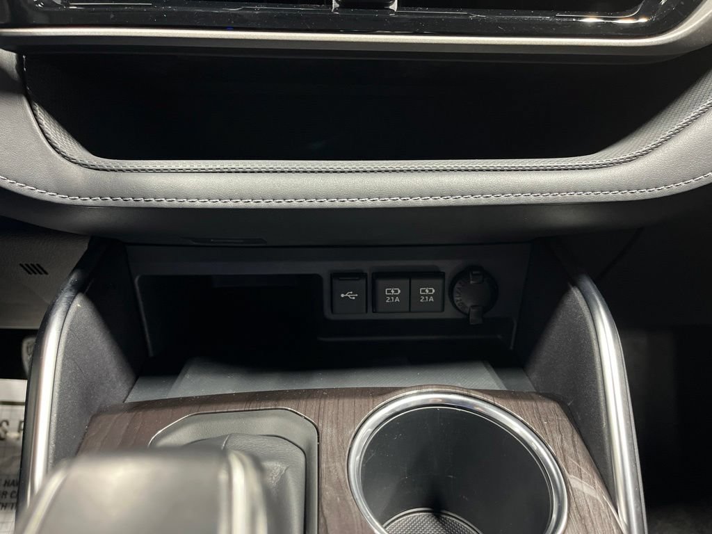 Used 2020 Toyota Highlander Limited AWD/4WD image 30