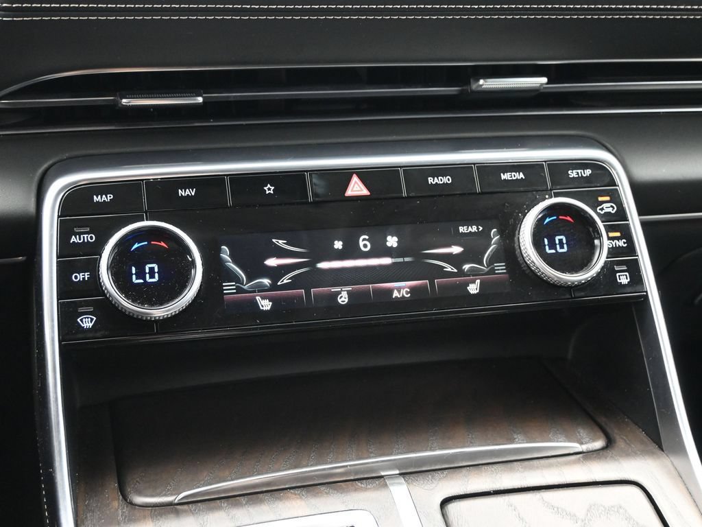 Used 2024 Genesis GV80 2.5T AWD/4WD image 18