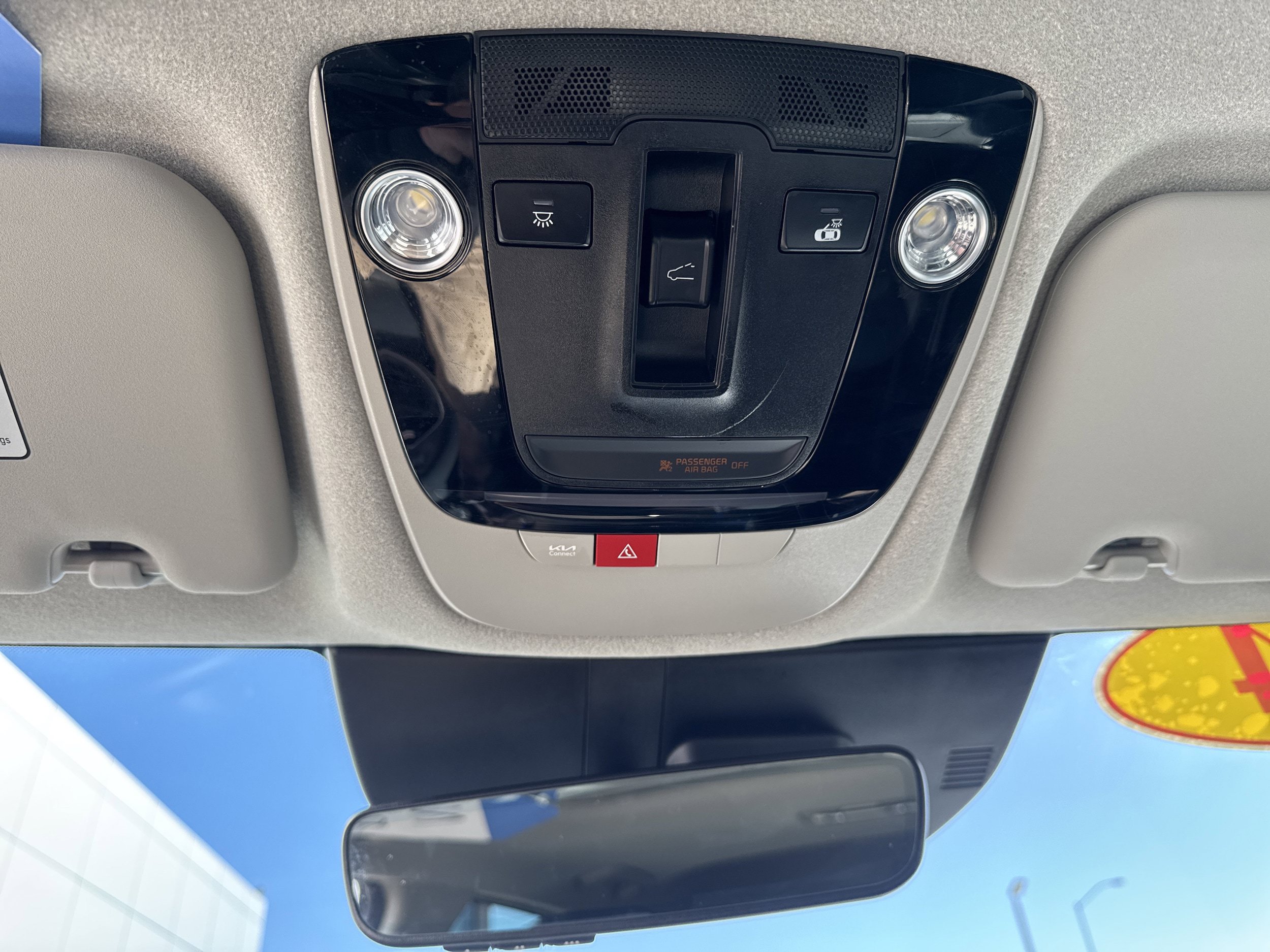 Used 2024 Kia Niro EX Touring FWD image 23
