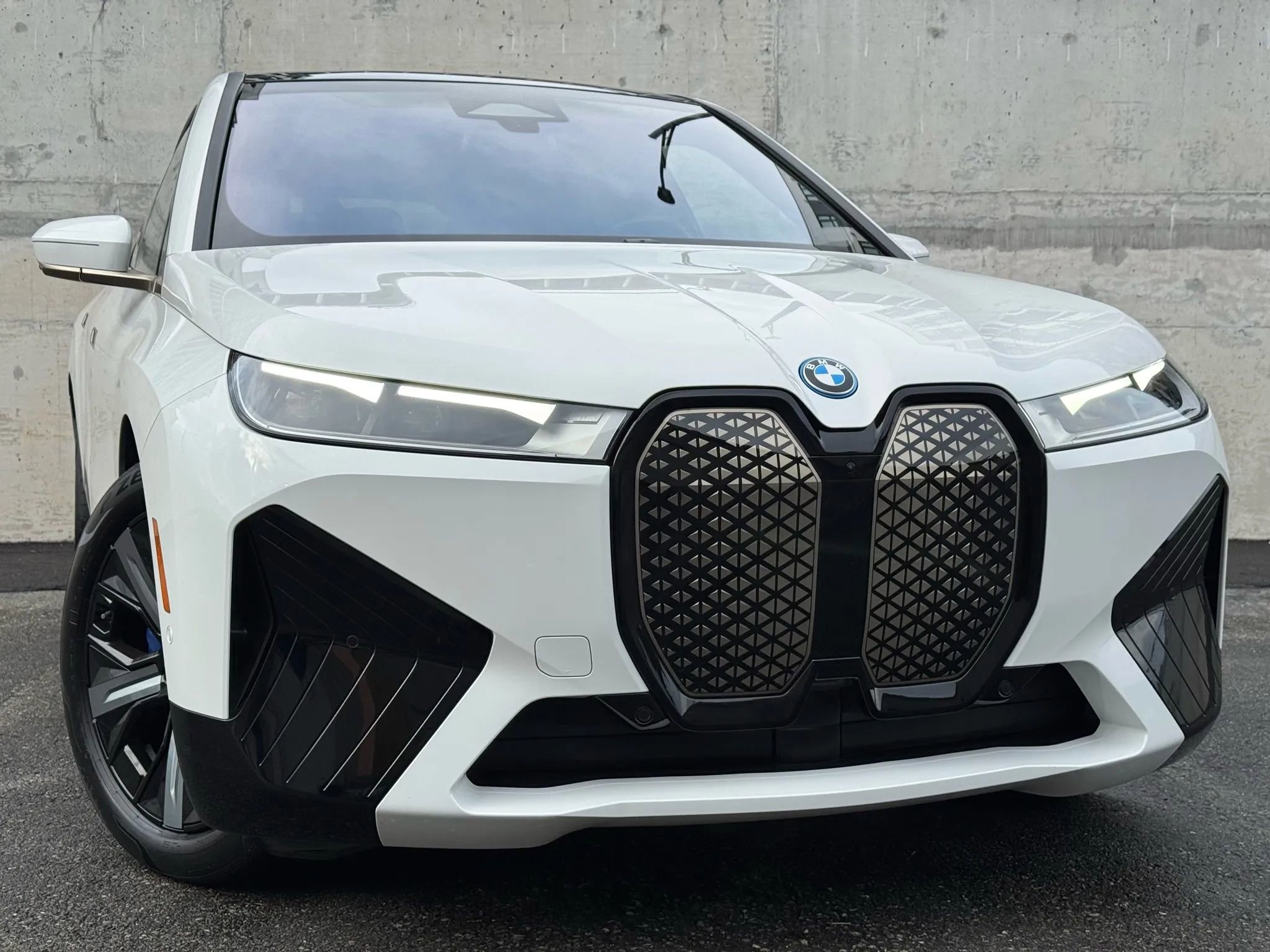 Used 2022 BMW iX xDrive50 w/ Sport Package