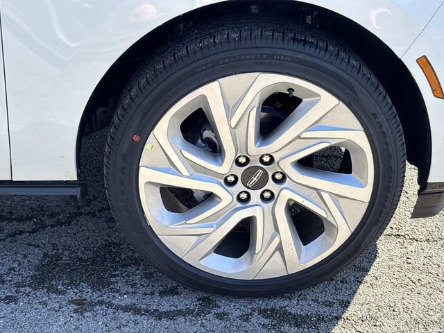 New 2025 Lincoln Navigator L Reserve image 9