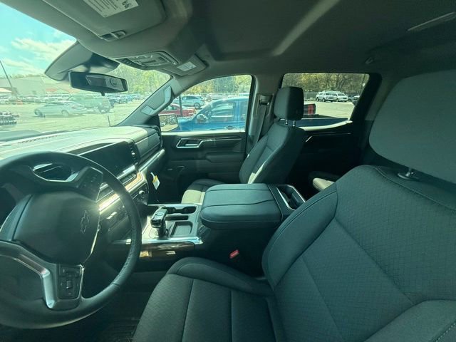 Used 2026 Chevrolet Silverado 1500 LT Trail Boss w/ Convenience Package II AWD/4WD image 7