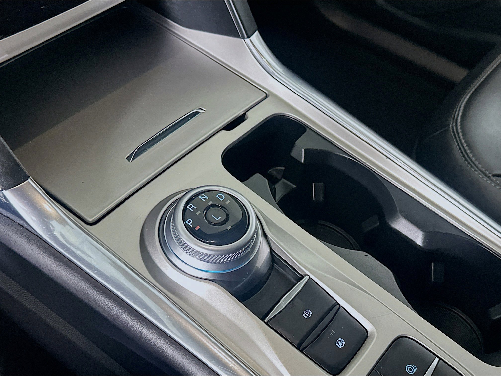 Used 2023 Ford Explorer XLT w/ Equipment Group 202A image 24