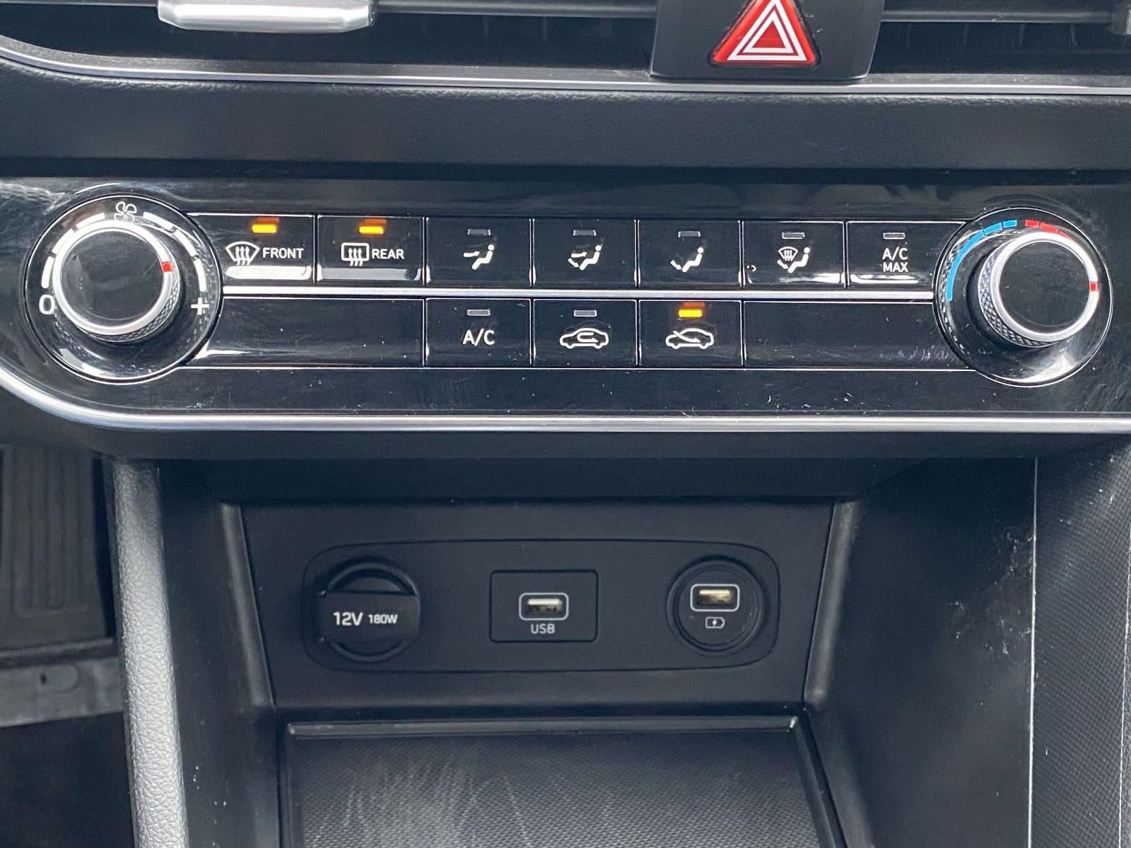 Used 2021 Hyundai Sonata SE w/ Preferred Accessory Package image 26