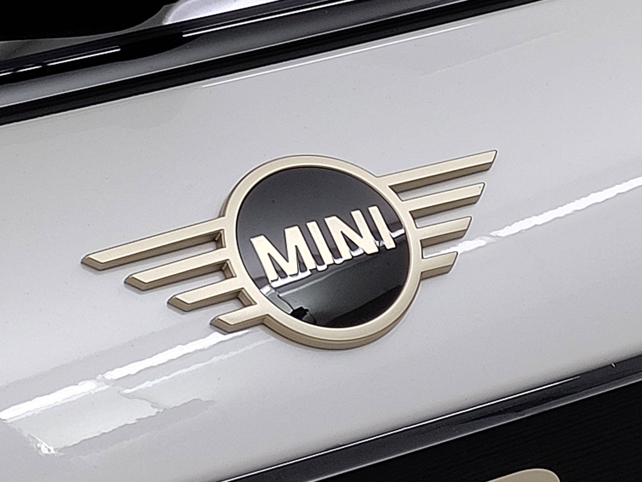 New 2026 MINI Cooper 2-Door Hardtop image 17