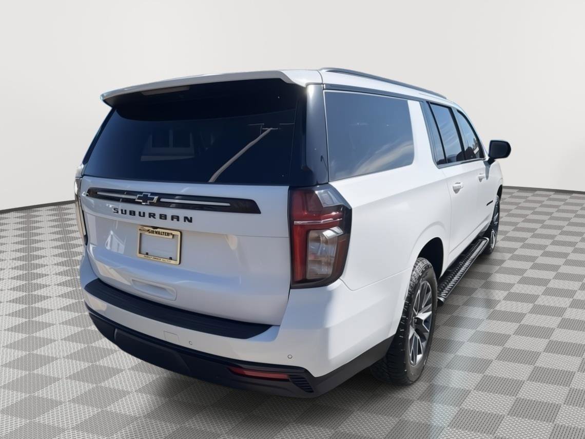 Used 2023 Chevrolet Suburban Z71 image 5