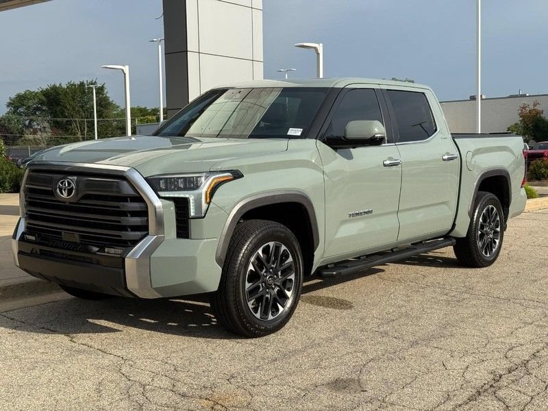 Used 2025 Toyota Tundra Limited AWD/4WD image 8