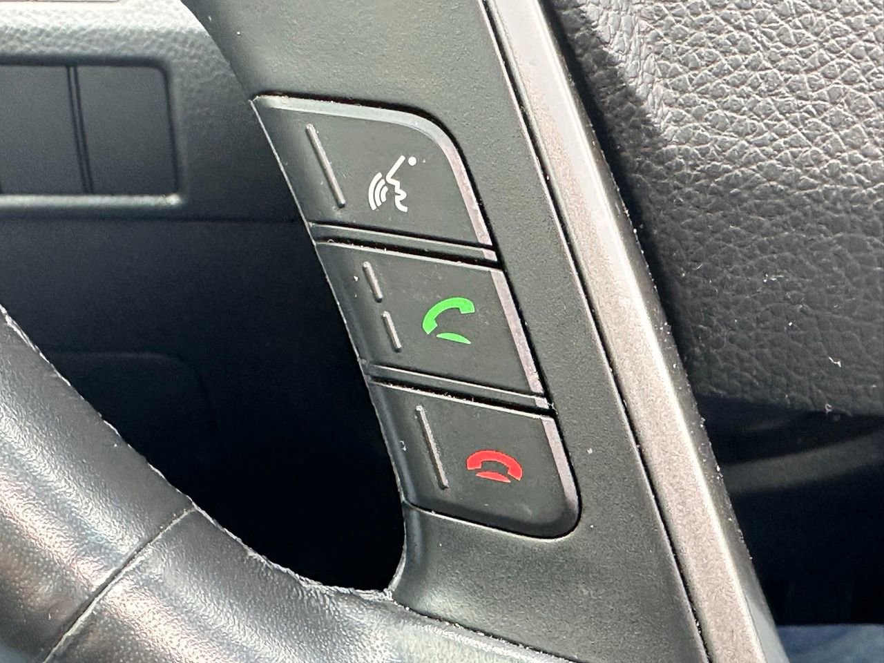 Used 2018 Hyundai Santa Fe Sport w/ 2.0T Ultimate Tech Package 05 image 31