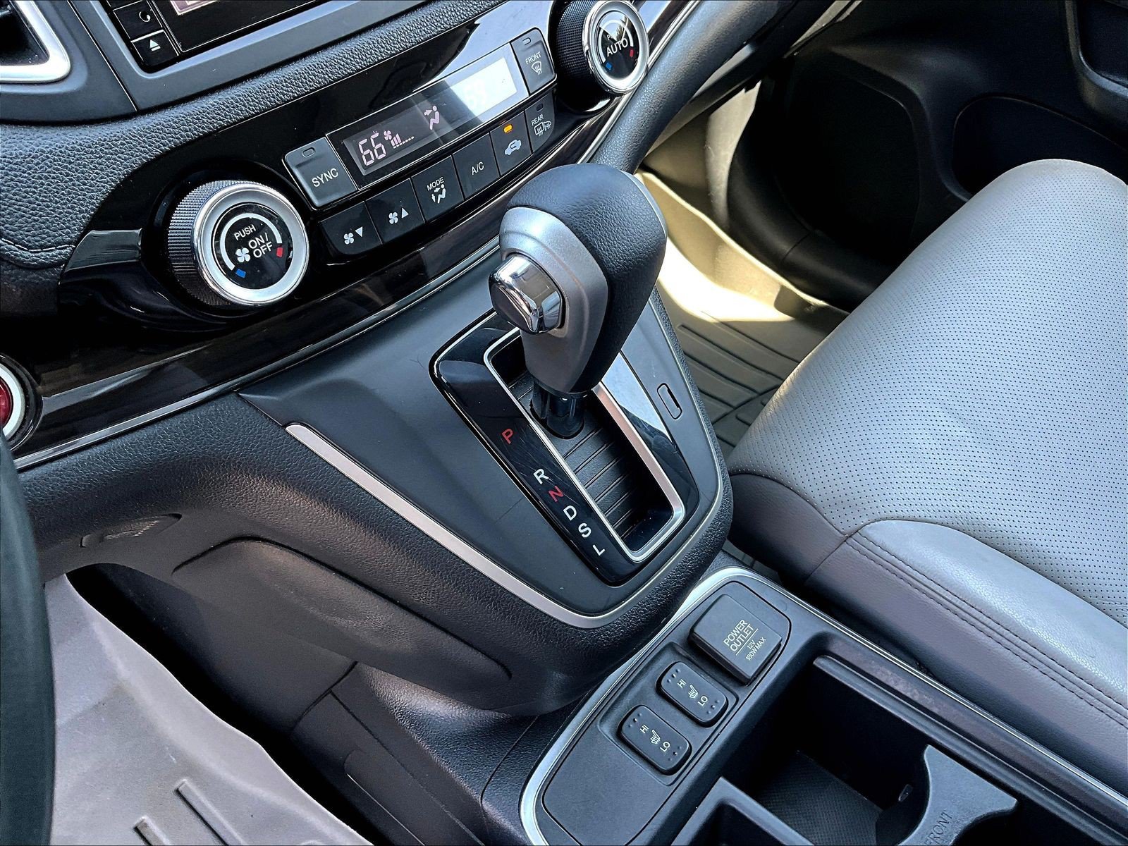 Used 2016 Honda CR-V Touring image 18