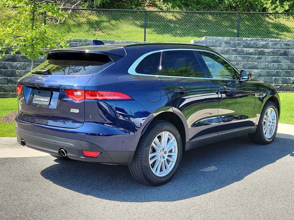 Used 2019 Jaguar F-PACE Prestige AWD/4WD image 2