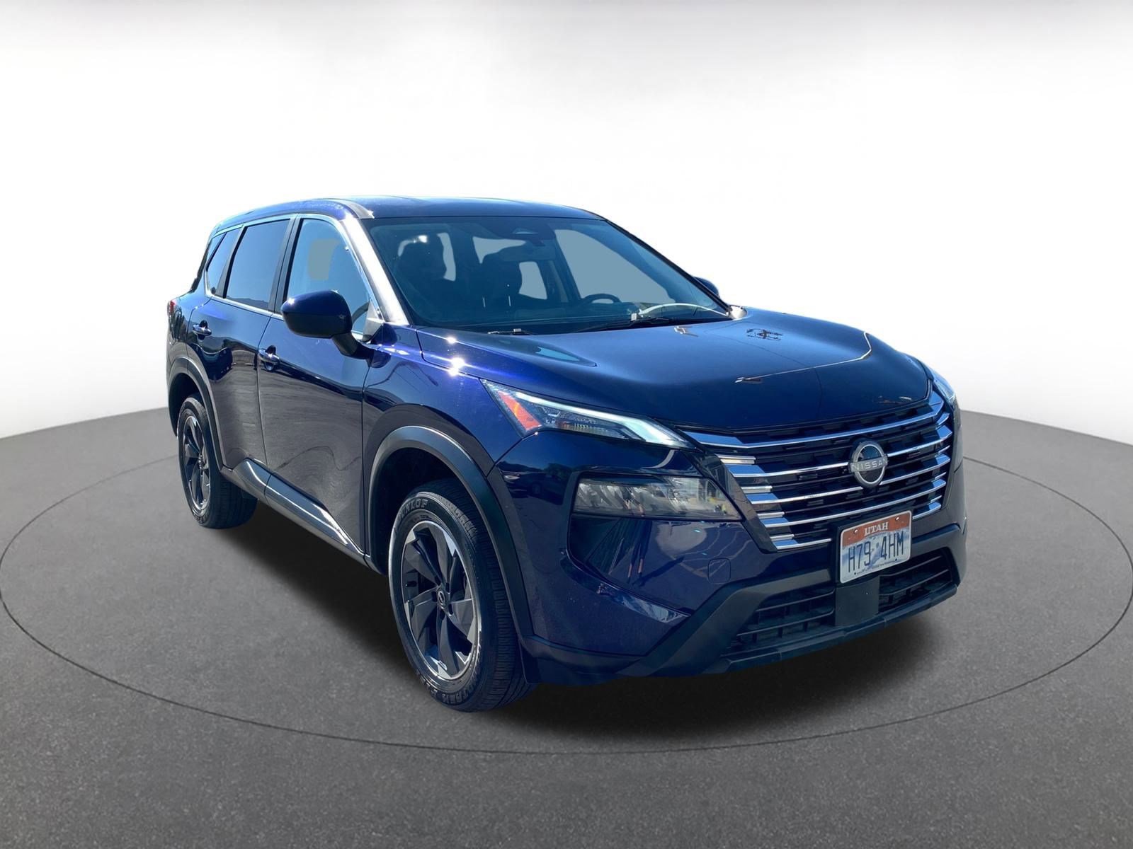 Used 2025 Nissan Rogue SV