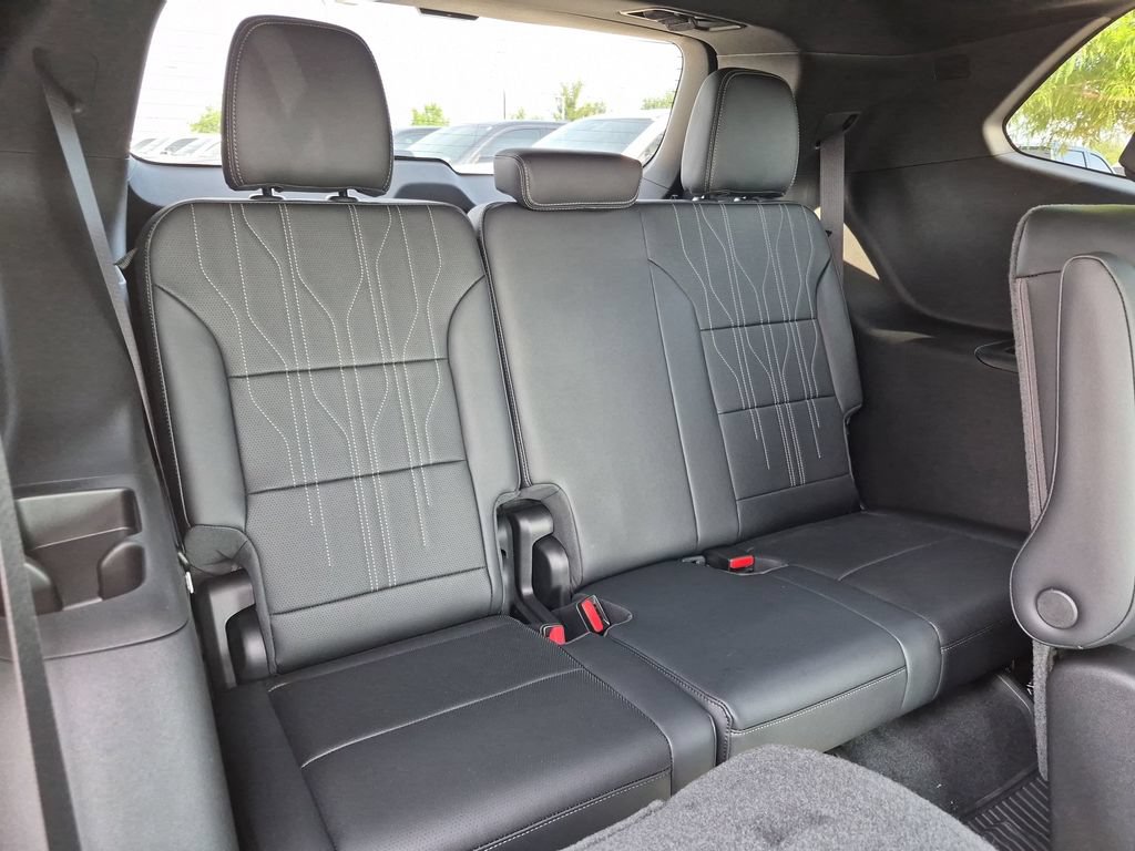 New 2026 Buick Enclave Avenir w/ Super Cruise Package FWD image 38