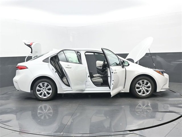 New 2026 Toyota Corolla LE image 30