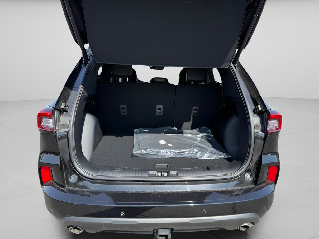 New 2025 Ford Escape ST-Line Elite w/ Class II Trailer Tow Package AWD/4WD image 14