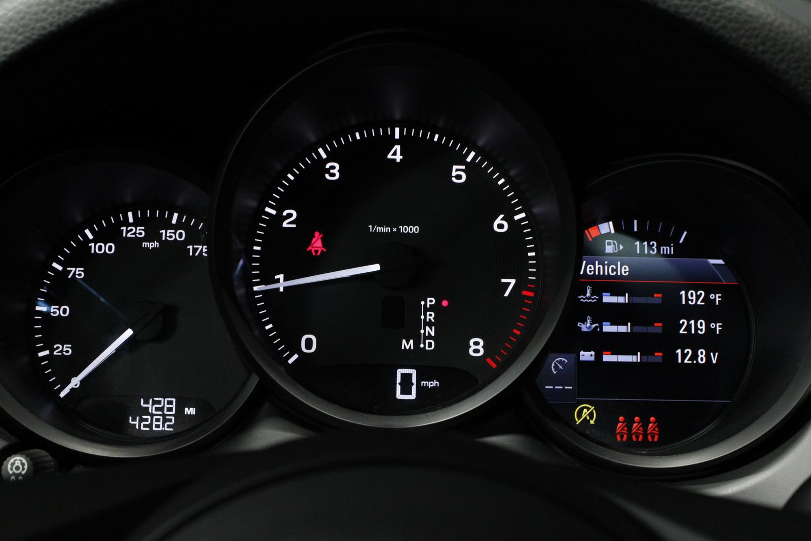 Certified 2026 Porsche Macan AWD/4WD image 23
