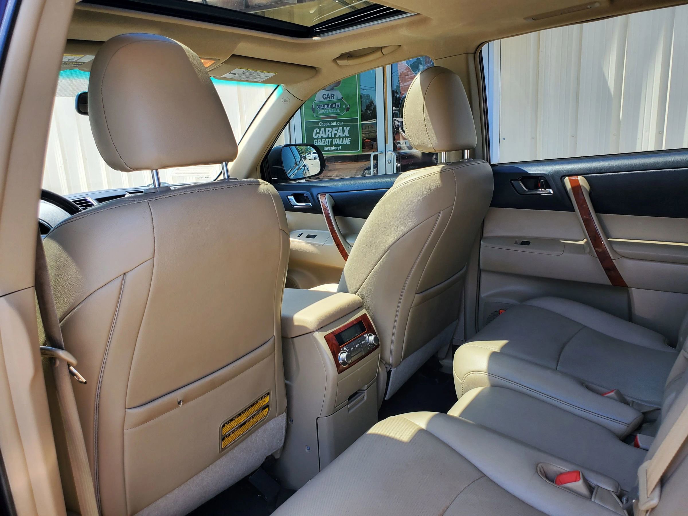 Used 2011 Toyota Highlander Limited w/ Tow Pkg FWD image 58