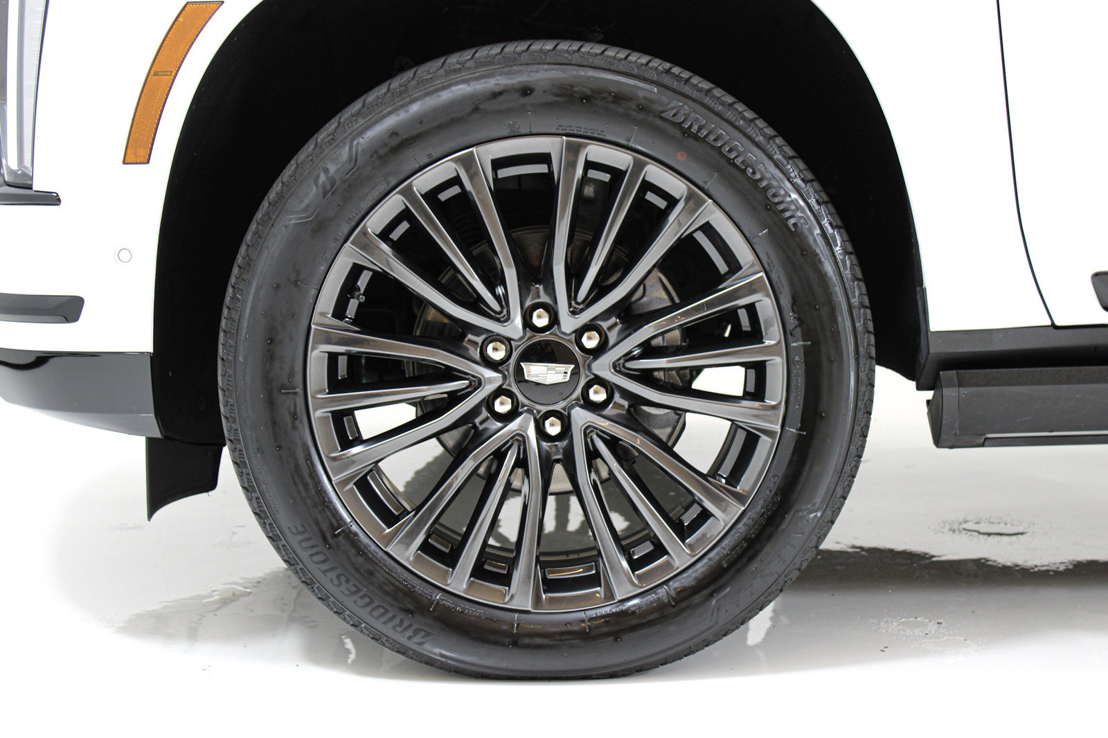 Used 2025 Cadillac Escalade ESV Sport Platinum RWD image 13