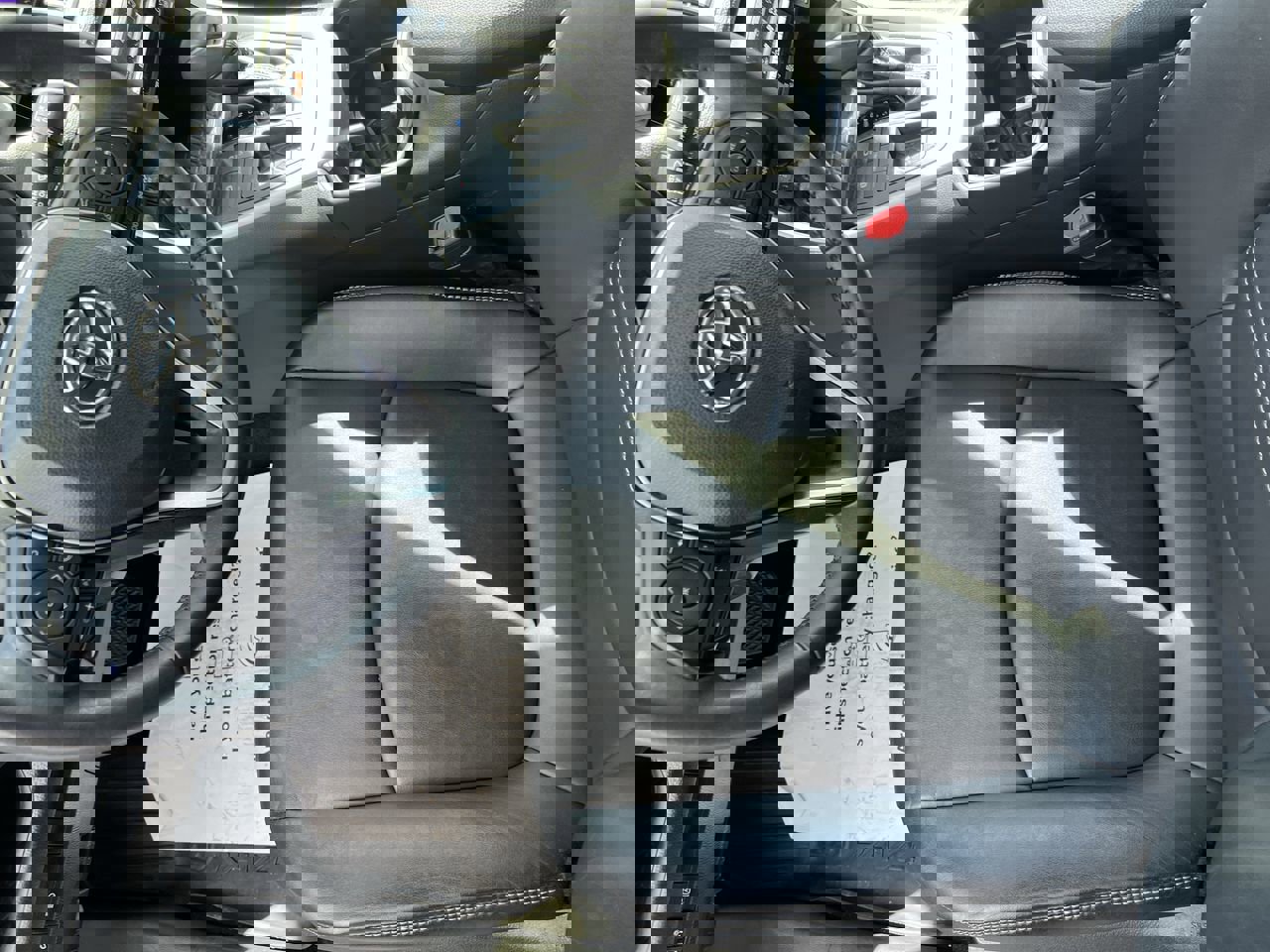 Used 2023 Toyota RAV4 XLE Premium image 16