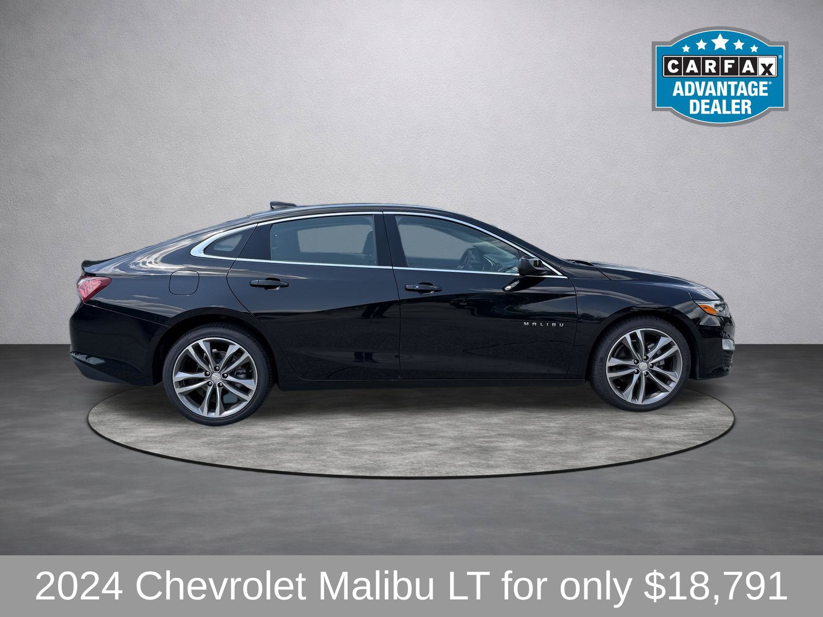 Used 2024 Chevrolet Malibu LT FWD image 2