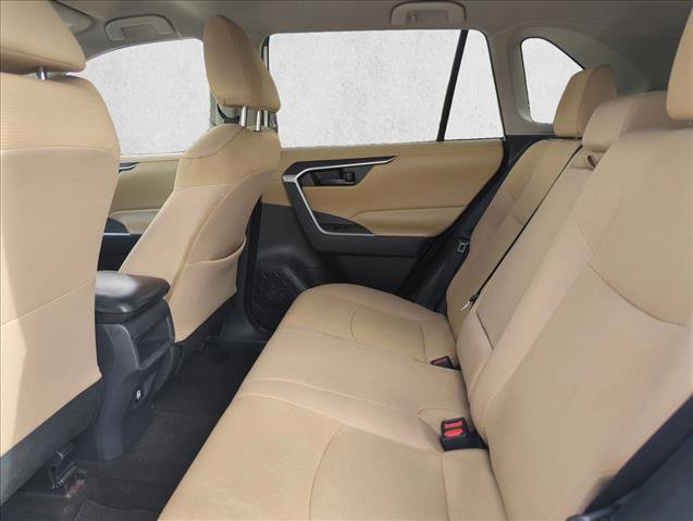 Used 2019 Toyota RAV4 LE image 11
