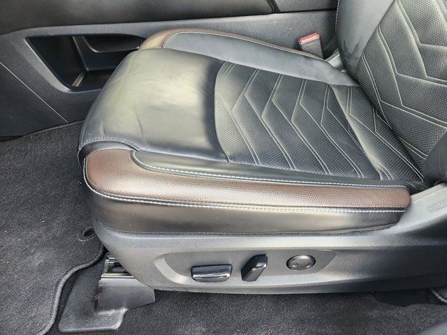 Used 2024 Nissan Pathfinder Platinum w/ Cargo Package image 25
