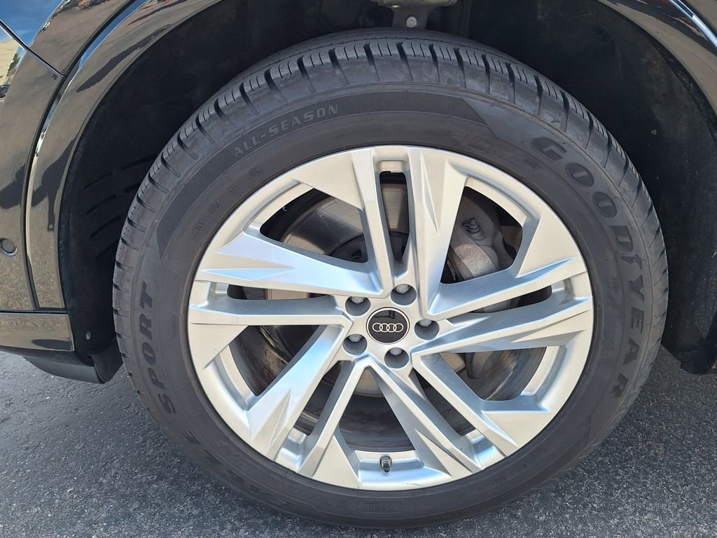 Used 2024 Audi Q7 3.0T Premium Plus image 34