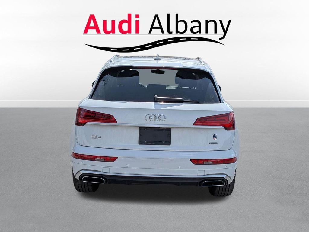 Certified 2023 Audi Q5 2.0T Premium w/ Convenience Package image 5