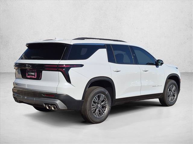 New 2027 Chevrolet Traverse LT FWD image 2