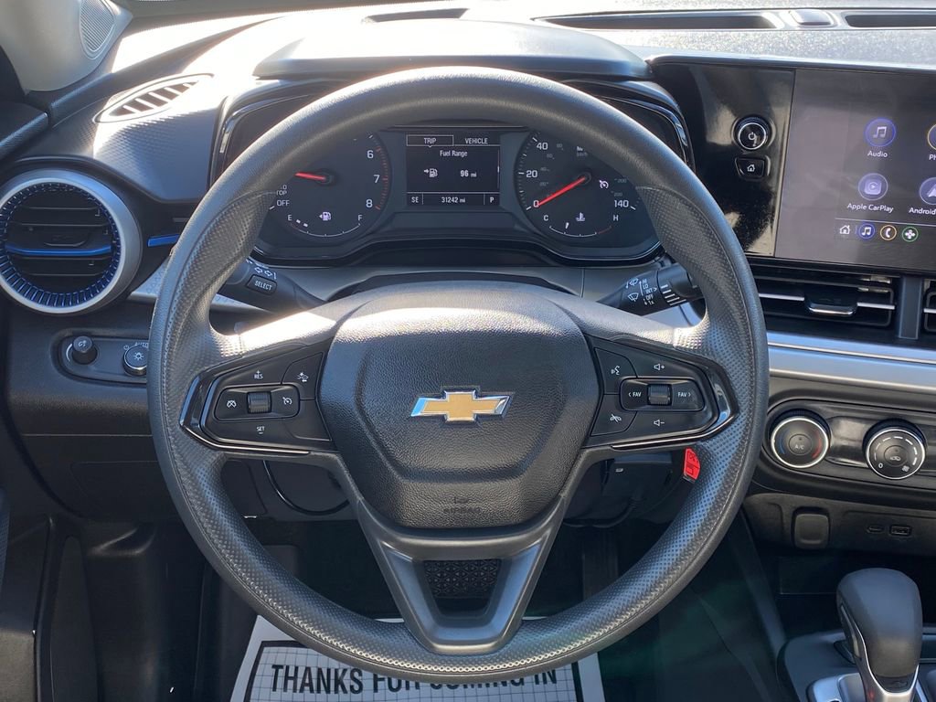 Used 2025 Chevrolet Trax LS w/ Driver Confidence Package FWD image 21