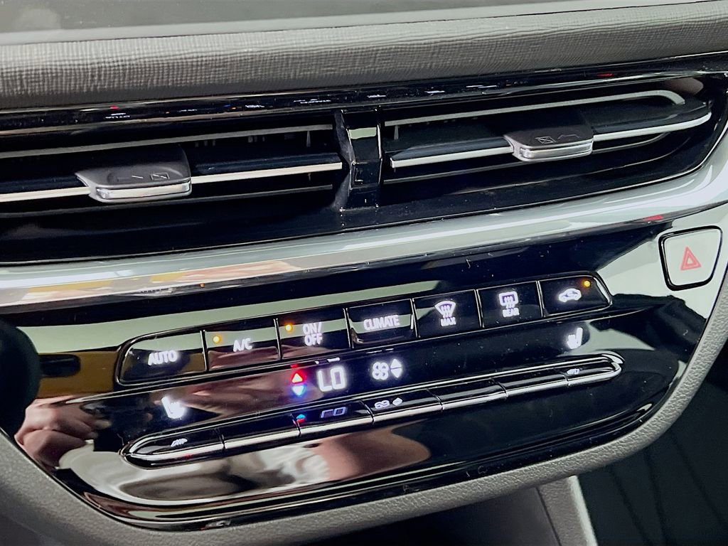 New 2025 Buick Envista Avenir image 12