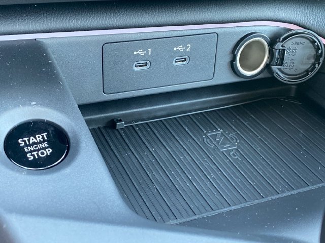 New 2026 Nissan Sentra SR w/ SR Premium Package FWD image 18