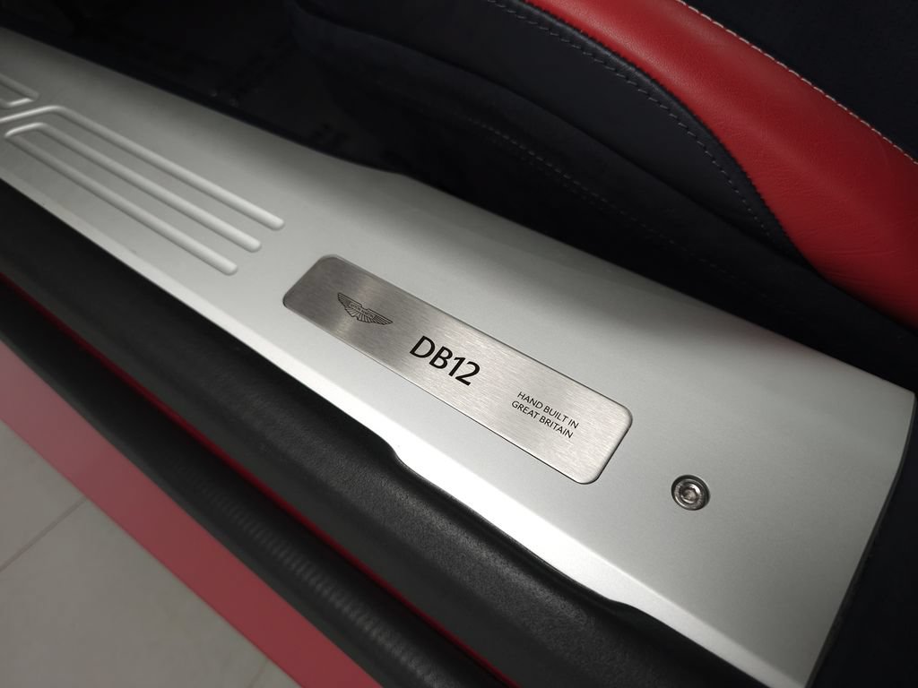 Used 2024 Aston Martin DB12 Coupe RWD image 10