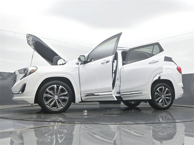 Used 2019 GMC Terrain Denali w/ Advanced Safety Package image 59