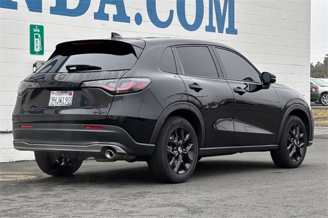 Used 2024 Honda HR-V Sport image 3