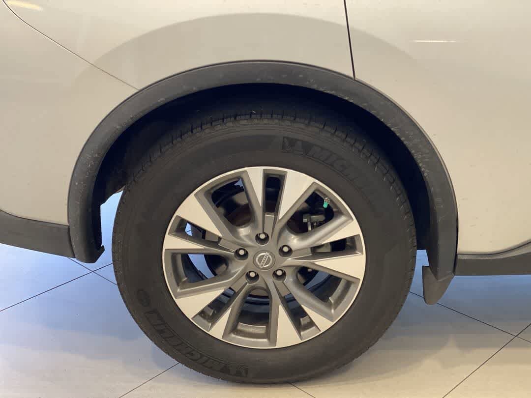 Used 2018 Nissan Murano SV AWD/4WD image 13