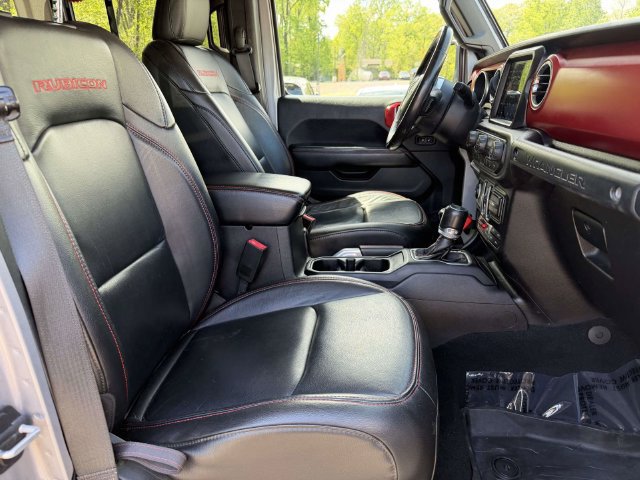 Used 2018 Jeep Wrangler Unlimited Rubicon w/ Dual Top Group AWD/4WD image 11