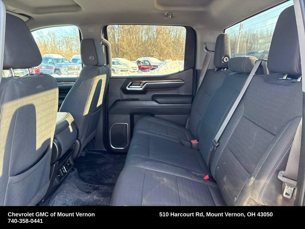 Used 2023 Chevrolet Silverado 1500 LT AWD/4WD image 25