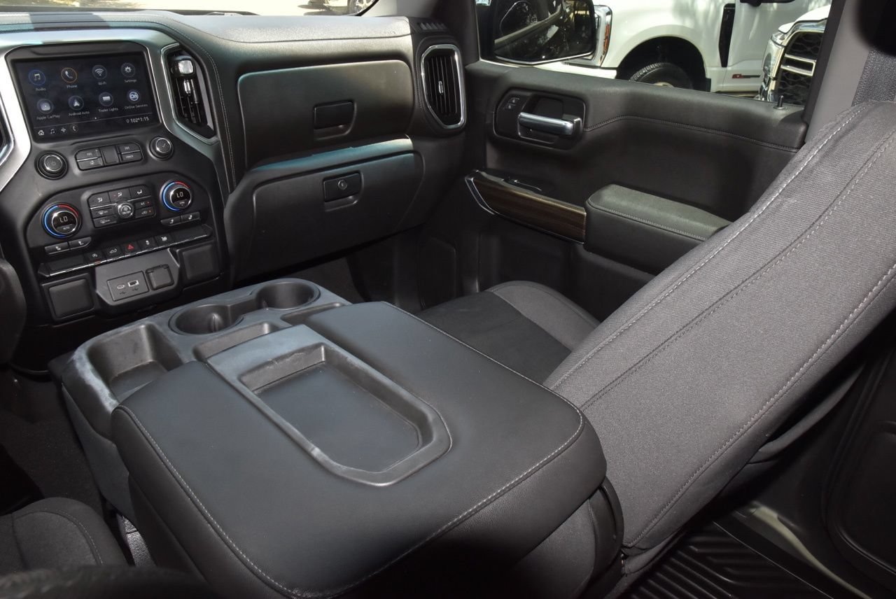 Used 2021 Chevrolet Silverado 1500 LT w/ LPO, Dark Essentials Package RWD image 17