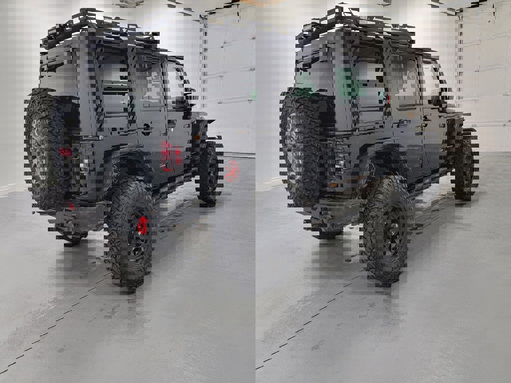 Used 2018 Jeep Wrangler Unlimited Rubicon w/ Connectivity Group image 8