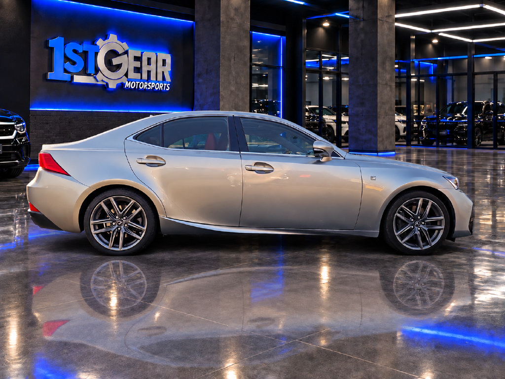Used 2018 Lexus IS 300 AWD image 5