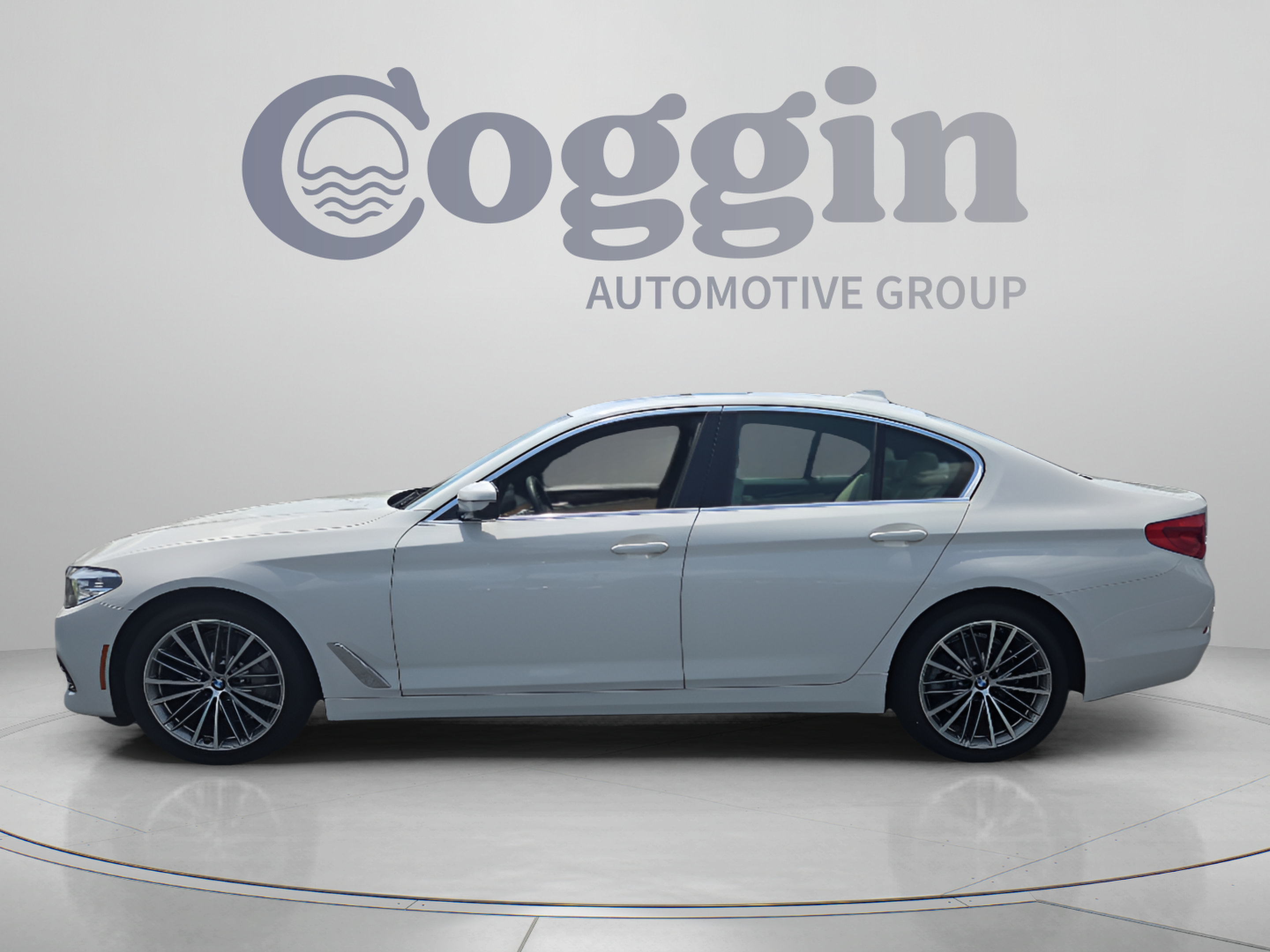 Used 2020 BMW 530i w/ Convenience Package RWD image 2