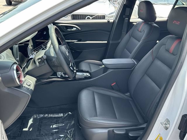 Certified 2024 Chevrolet Trax RS w/ Driver Confidence Package FWD image 18