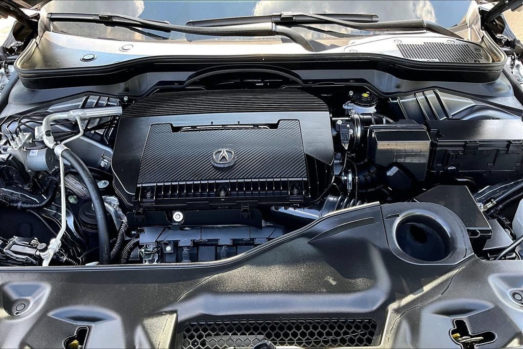 Used 2025 Acura MDX w/ Technology Package FWD image 24