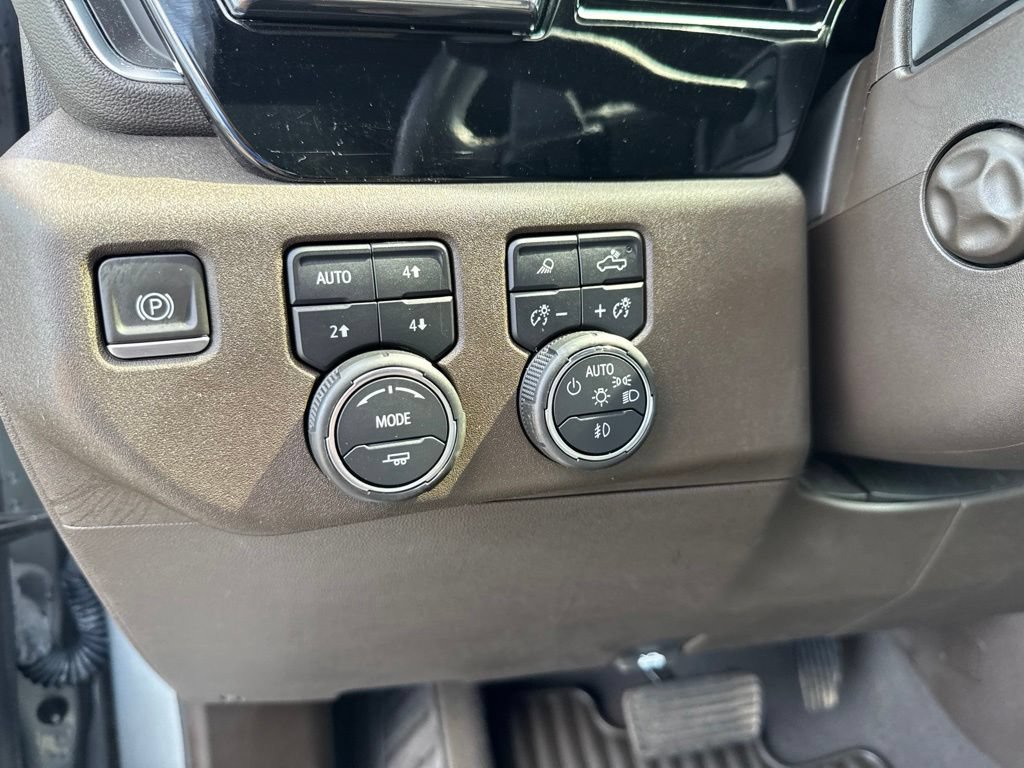 Used 2024 Chevrolet Silverado 1500 LTZ w/ LTZ Convenience Package II AWD/4WD image 25